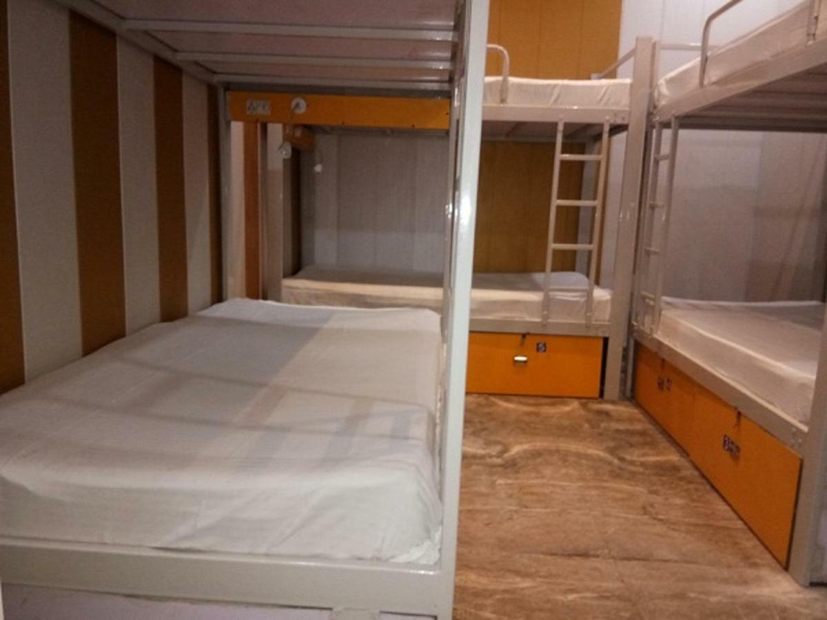 Friends Guest House & Hostel Agra  Exterior foto